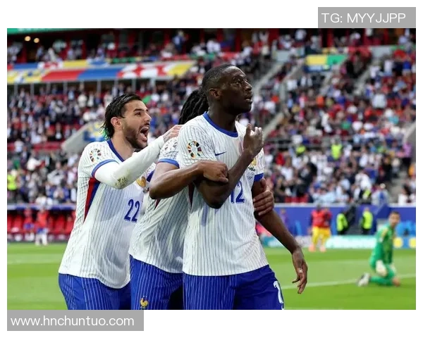 中超精彩对决本菲卡逆转皇马乌龙球引发全场热议与转会传闻