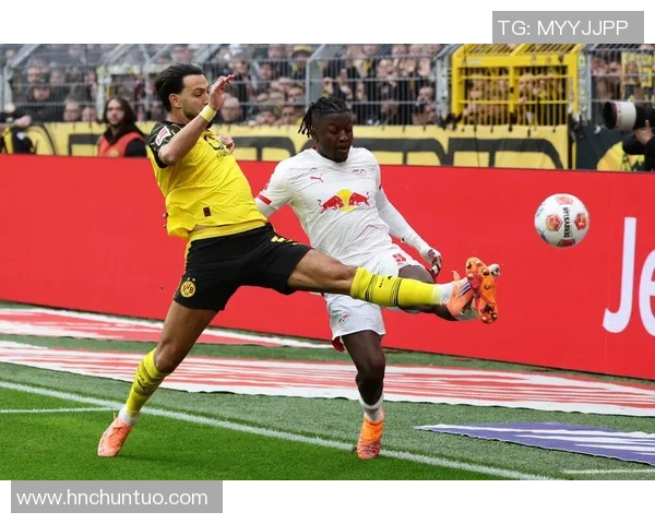 意甲激战：莱比锡与多特蒙德战平点球大战引发全场热烈反响